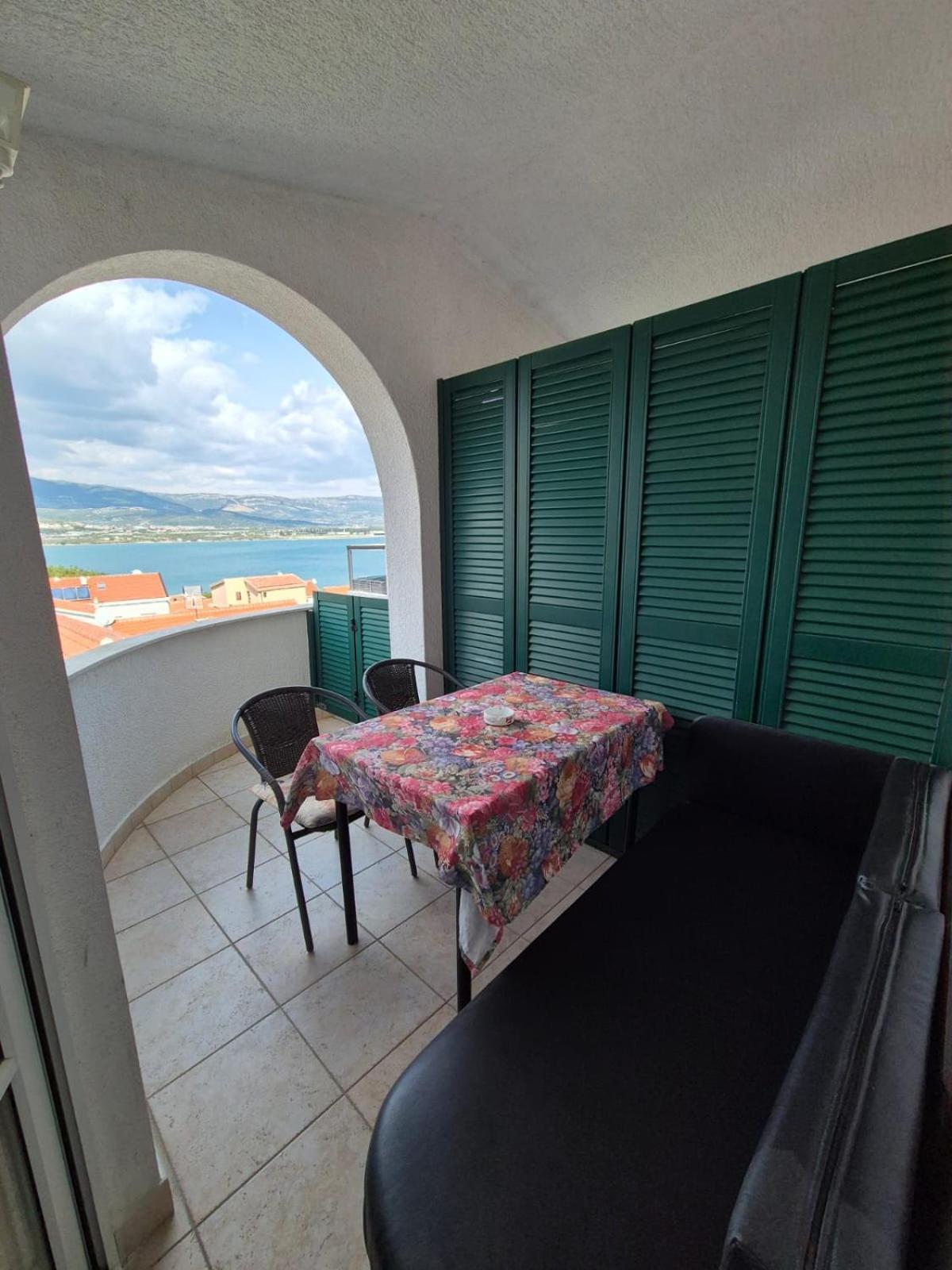 Vila Mateja Trogir Exterior foto